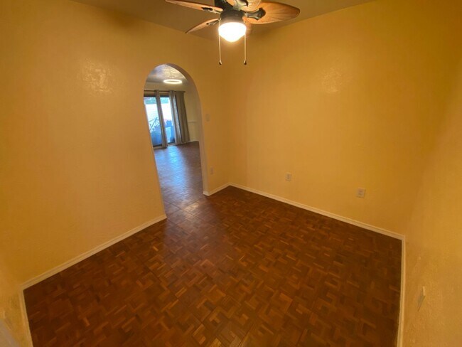 Building Photo - Beautiful 3 Bedroom Home in NE Albuquerque
