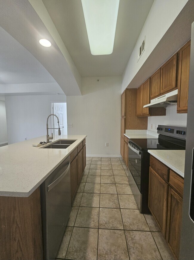Building Photo - 7965 Preserve Cir