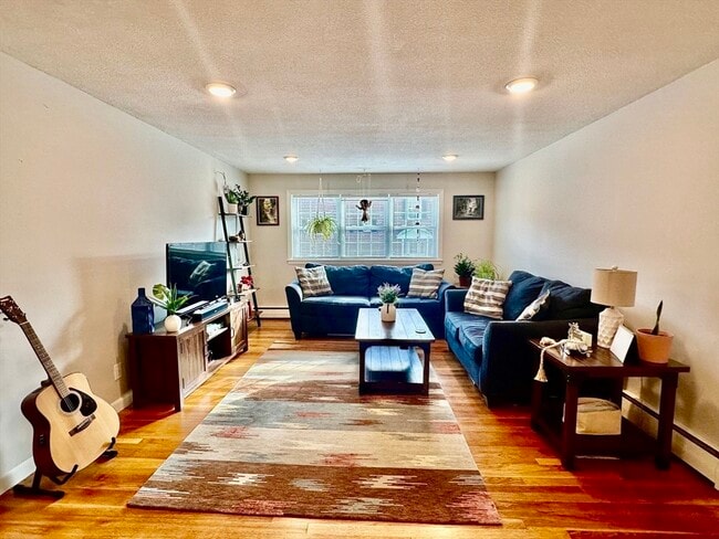 Building Photo - 25 Arlington Rd