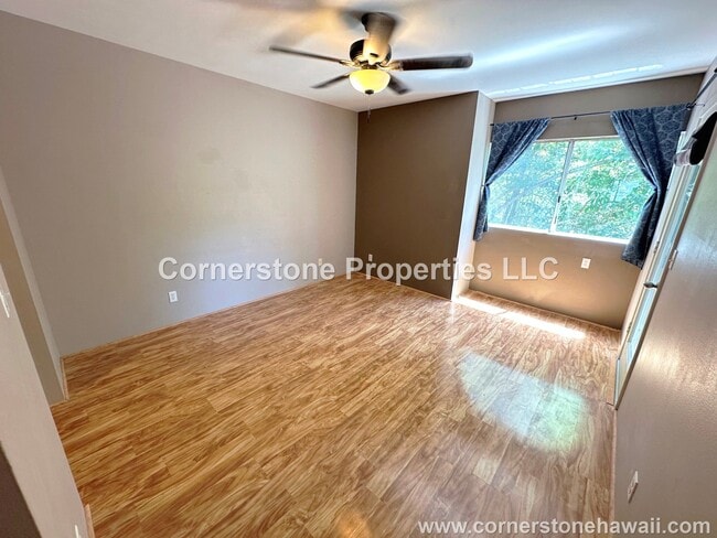 Building Photo - 95-877-877 Wikao St
