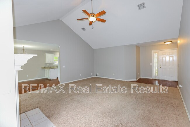 Building Photo - 3606 SE 8th St