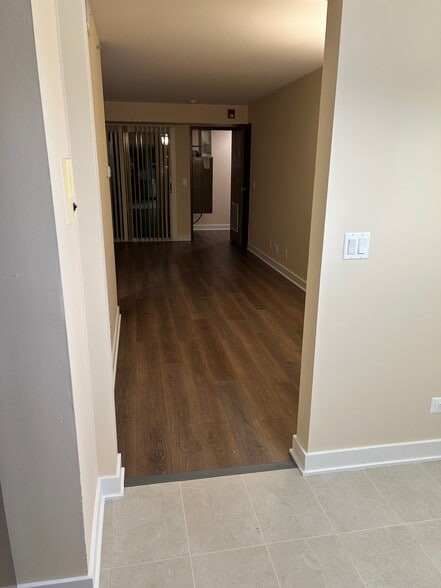 Building Photo - 1526 N River West Ct