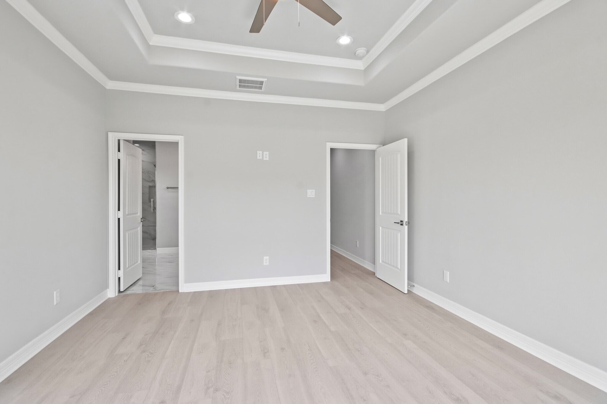 Building Photo - 5415 Bacher St