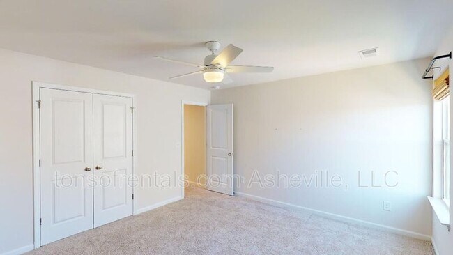 Building Photo - 354 Tavernier Ln