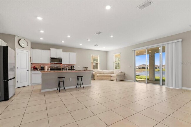 Building Photo - 3914 Lively Coral Pl