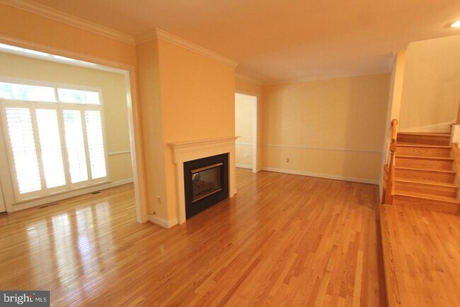 Building Photo - 10502 James Wren Way