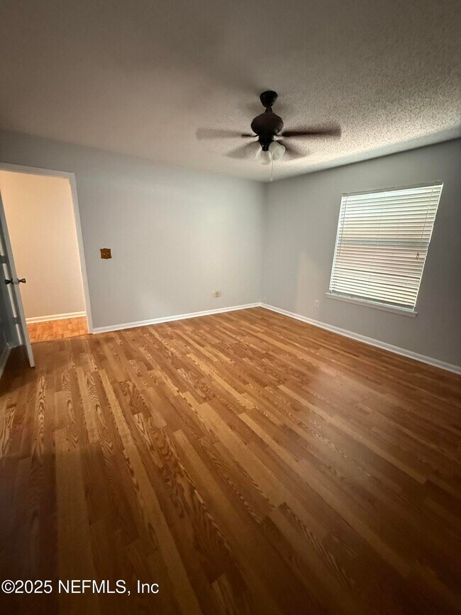 Building Photo - 12615 Enchanted Hollow Dr