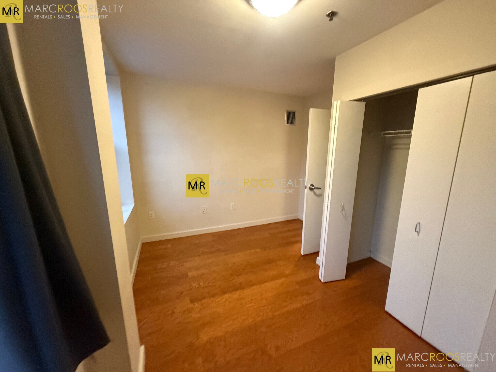 Building Photo - 534 Commonwealth Ave