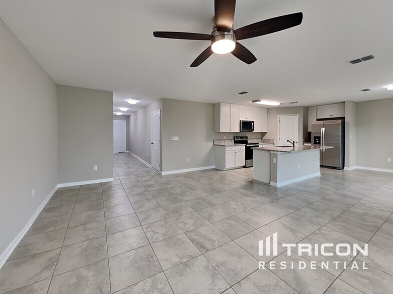 Building Photo - 66 Raphael Ln