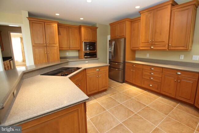 Building Photo - 3 Good Hope Ct