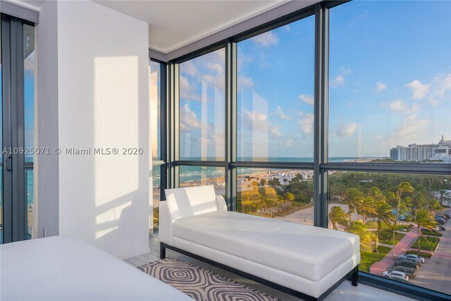 Building Photo - 2201 Collins Ave