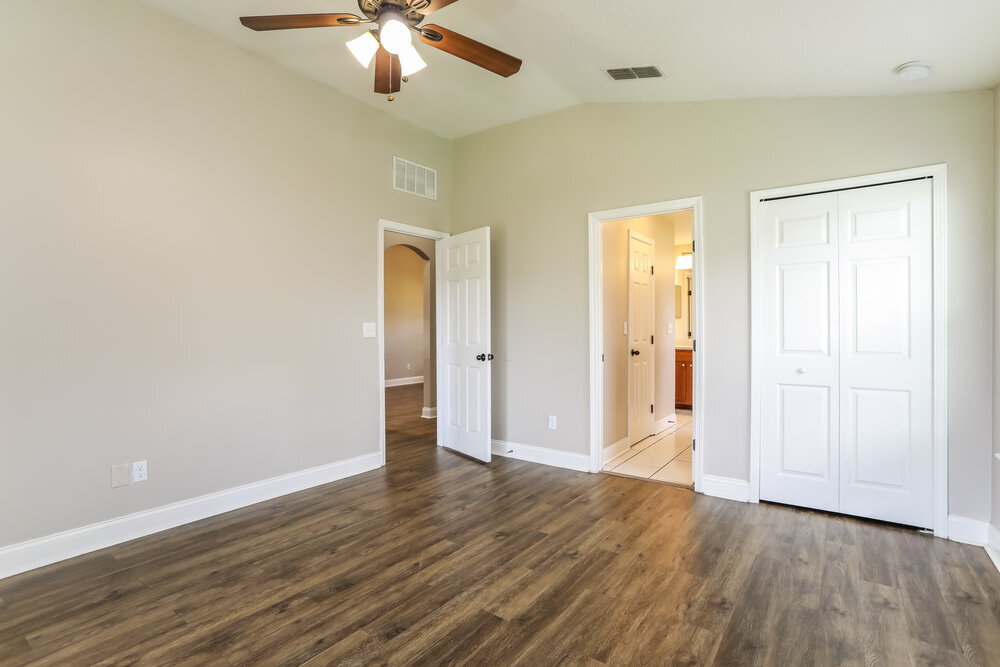 Building Photo - 3163 Pine Haven Dr