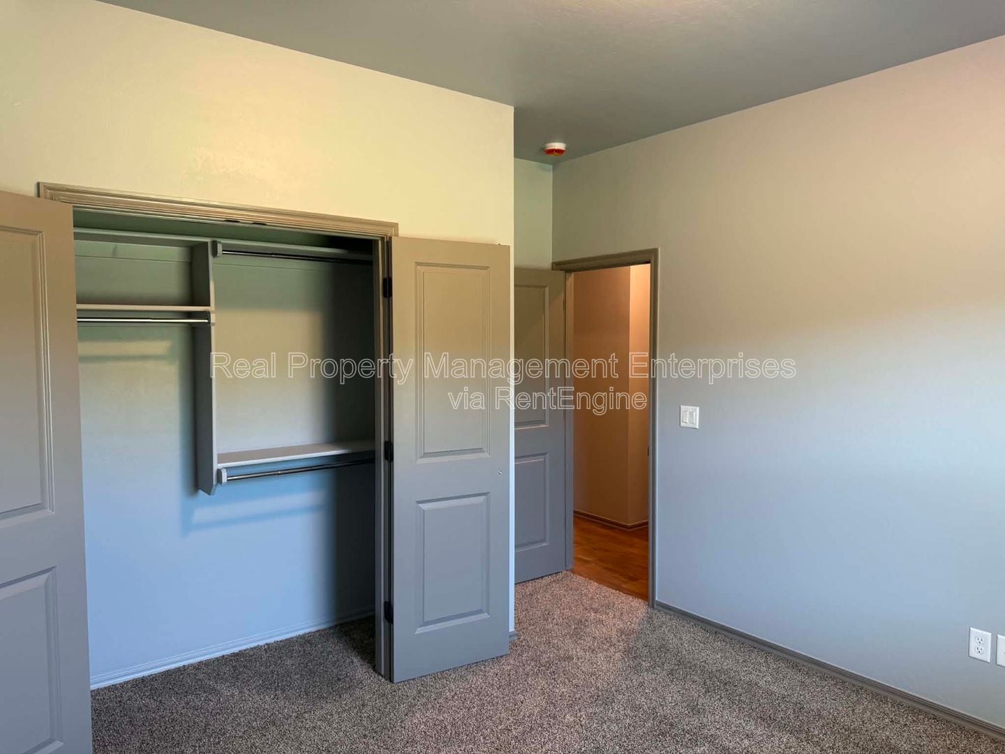 Building Photo - 29168 Osage Hls Dr