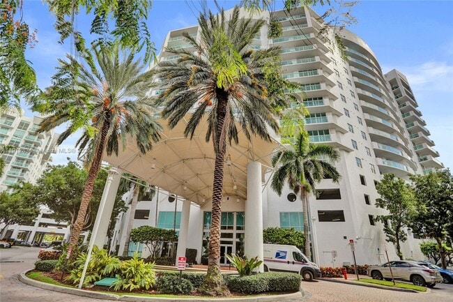 Building Photo - 7910 Harbor Island Dr