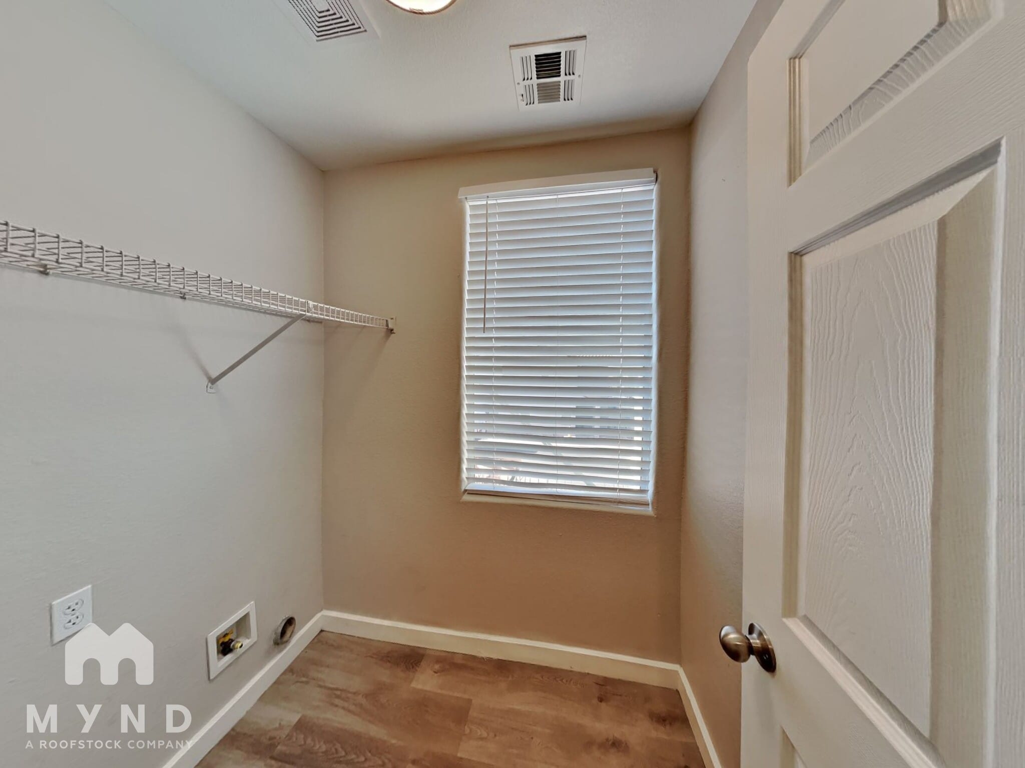 Building Photo - 2520 Olay St