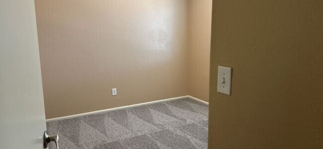 Building Photo - COMING SOON! Great 5 bedroom house in Circle Cross Ranch with pool