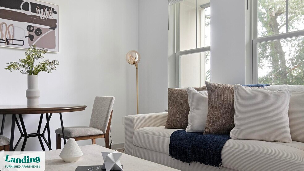 Building Photo - 1148 N Main St