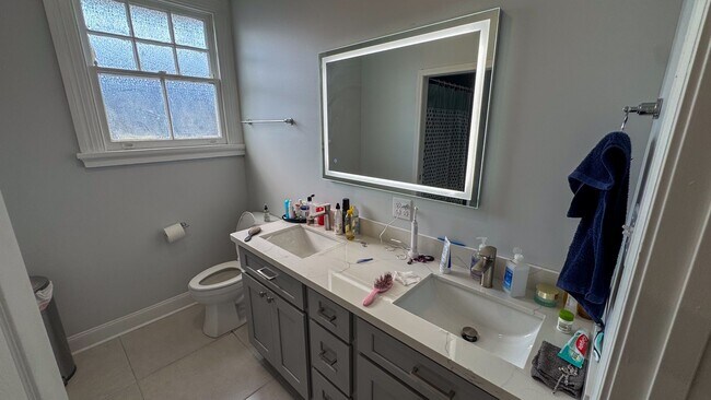 Building Photo - New Construction - 7BR for 2026 School Year!