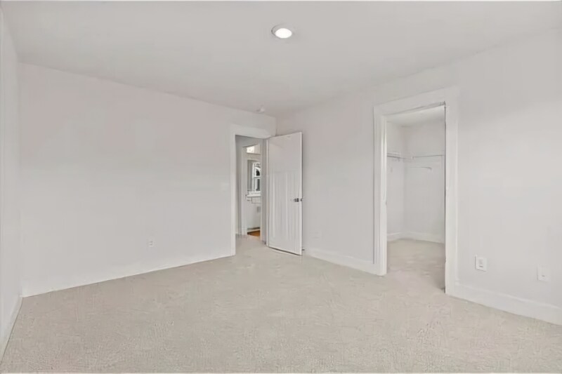 Building Photo - 499 Ml Pk Wy