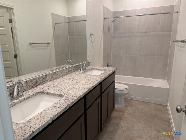 Building Photo - 2011 Bear Grass Rdg Rd