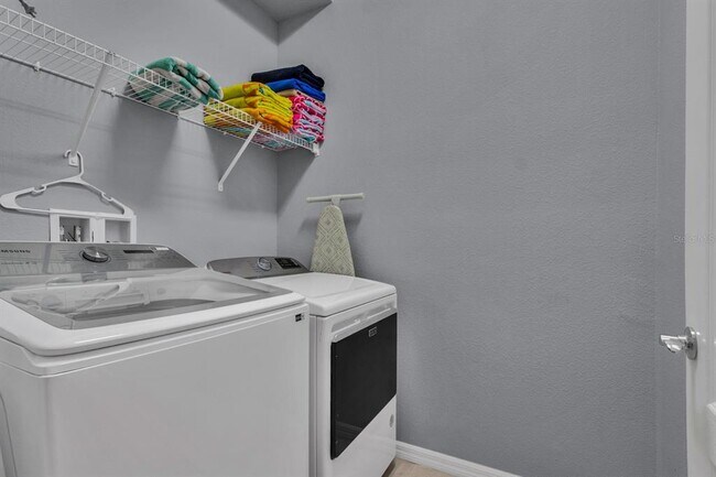 Building Photo - 8873 Bengal Ct
