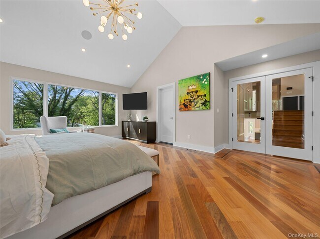 Building Photo - 5 N Hills Rd