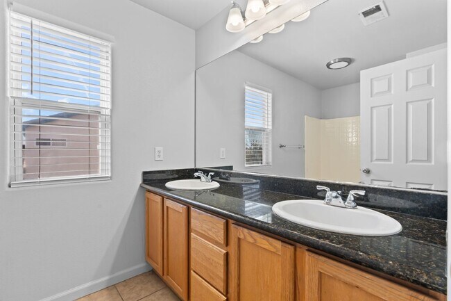 Building Photo - 11311 San Miniato Ave