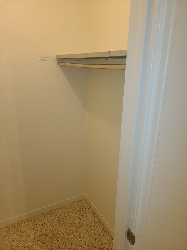 Building Photo - 1315 Kirkwood Dr