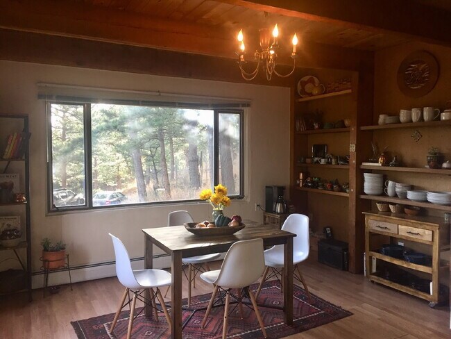 Building Photo - 1153 Timber Ln