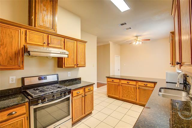 Building Photo - 535 Raintree Cir