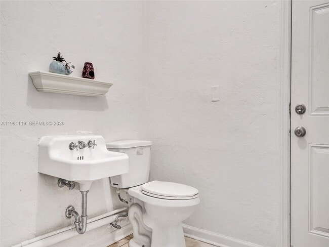 Building Photo - 17791 NE 13th Ave