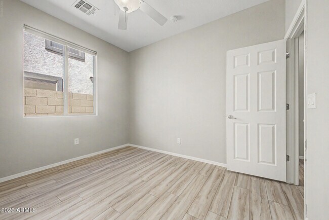 Building Photo - 15207 W Windward Ave