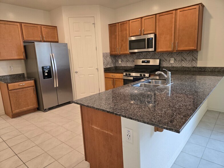 Building Photo - 20415 E Domingo Rd
