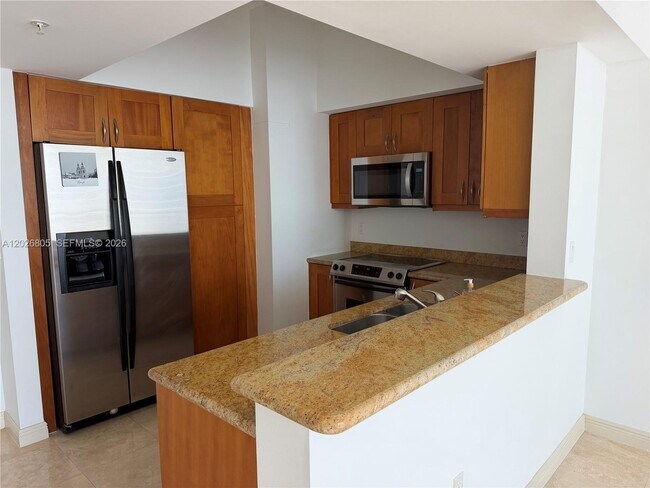 Building Photo - 1755 E Hallandale Beach Blvd