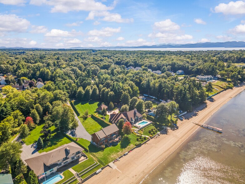 Building Photo - 185 Thayer Bay Rd