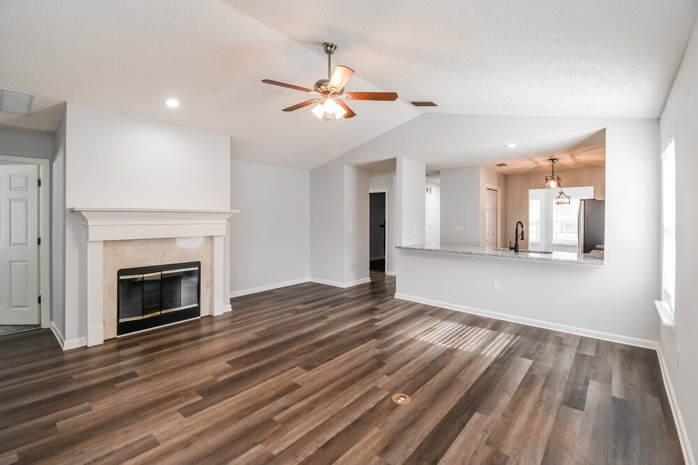 Building Photo - 8030 Welbeck Ln