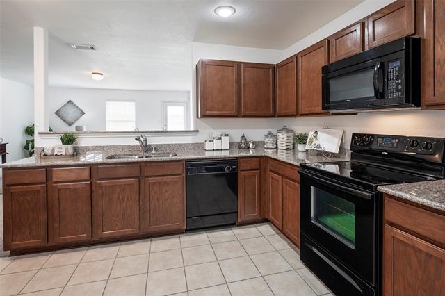 Building Photo - 1505 Lone Pine Dr