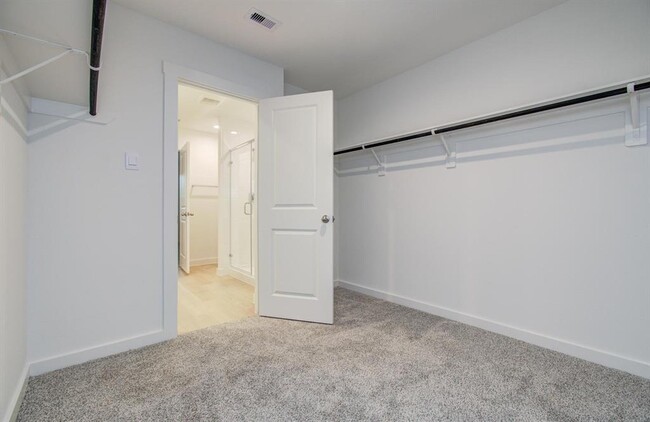 Building Photo - 1615 Battisti Dr