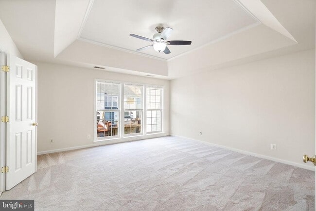 Building Photo - 7056 Courtyard Way