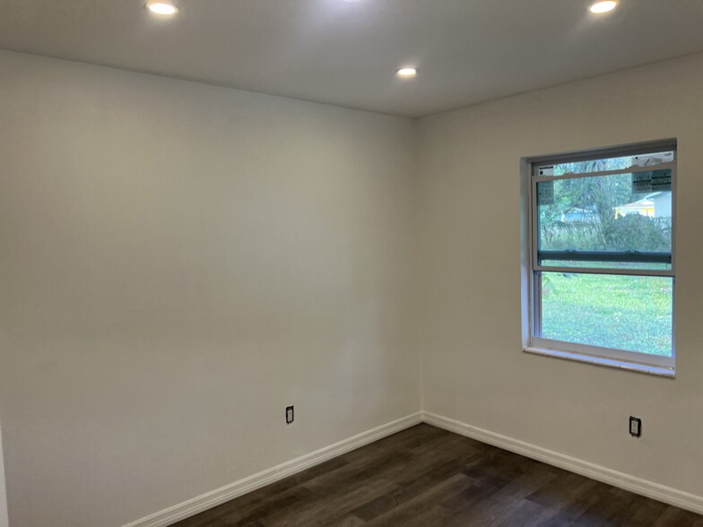 Building Photo - 4011 N 38th St