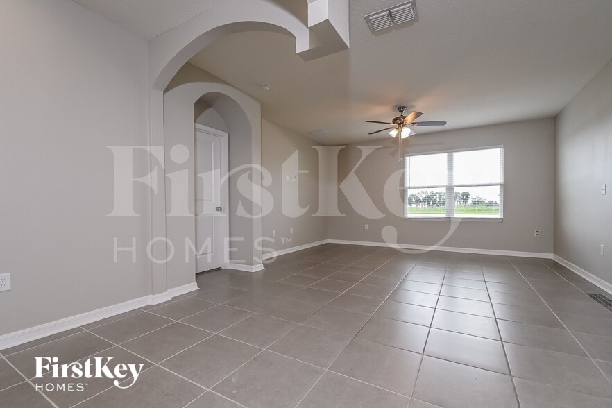 Building Photo - 3207 Pemberly Pk Dr