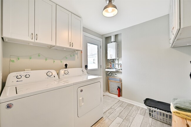Building Photo - 5008 Avenue O 1/2