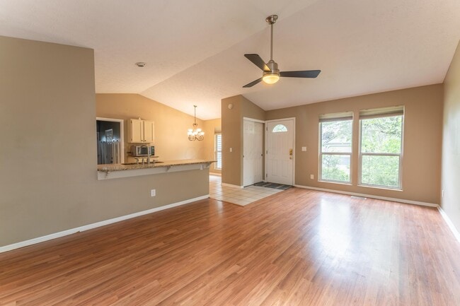 Building Photo - 4951 Hidden View Ct