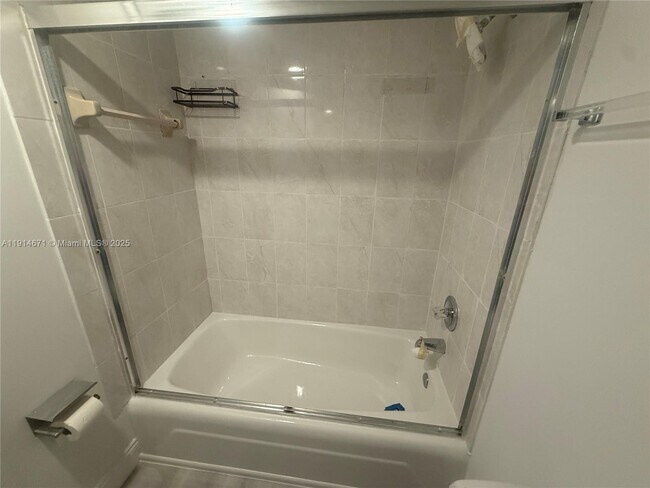 Building Photo - 250 174th St