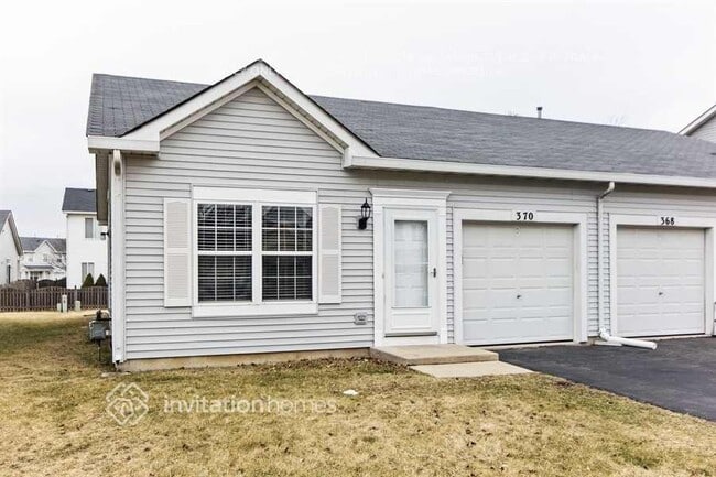 Primary Photo - 370 Reston Cir