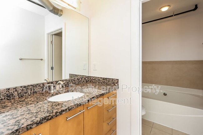 Building Photo - 265 18th St NW