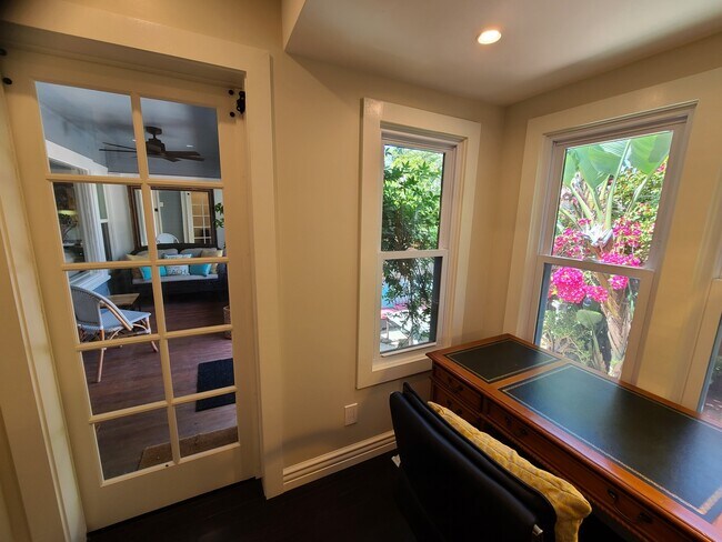 Building Photo - 38 19th Ave