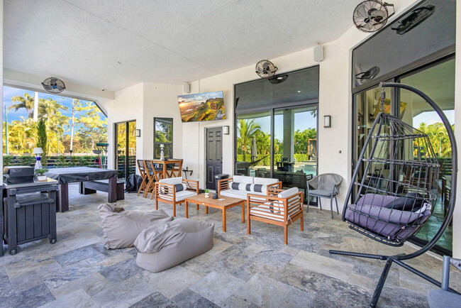 Building Photo - 13803 Citrus Grove Blvd