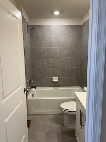 Upstairs full bath - 813 Bond St