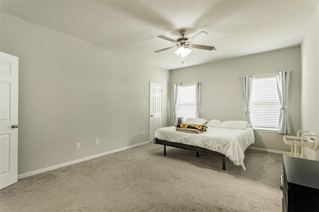 Building Photo - 3723 Arbor Trails Dr